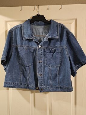 Women's Plus Size Short Sleeve Cropped Denim Jacket - Blue